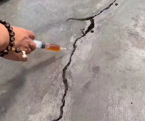 天安乡混凝土裂缝修补技术详解​